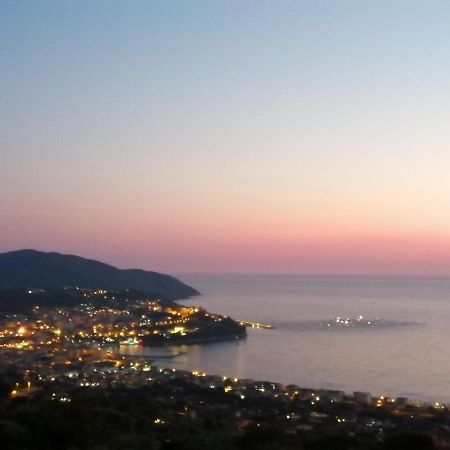 Una Terrazza Sul Mare Agropoli Exteriér fotografie